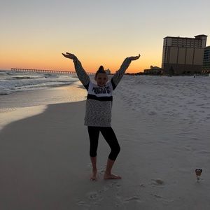 Meet your Posher, Avery